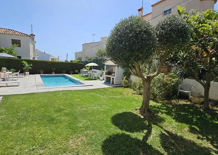 Chalet Con Piscina Privada